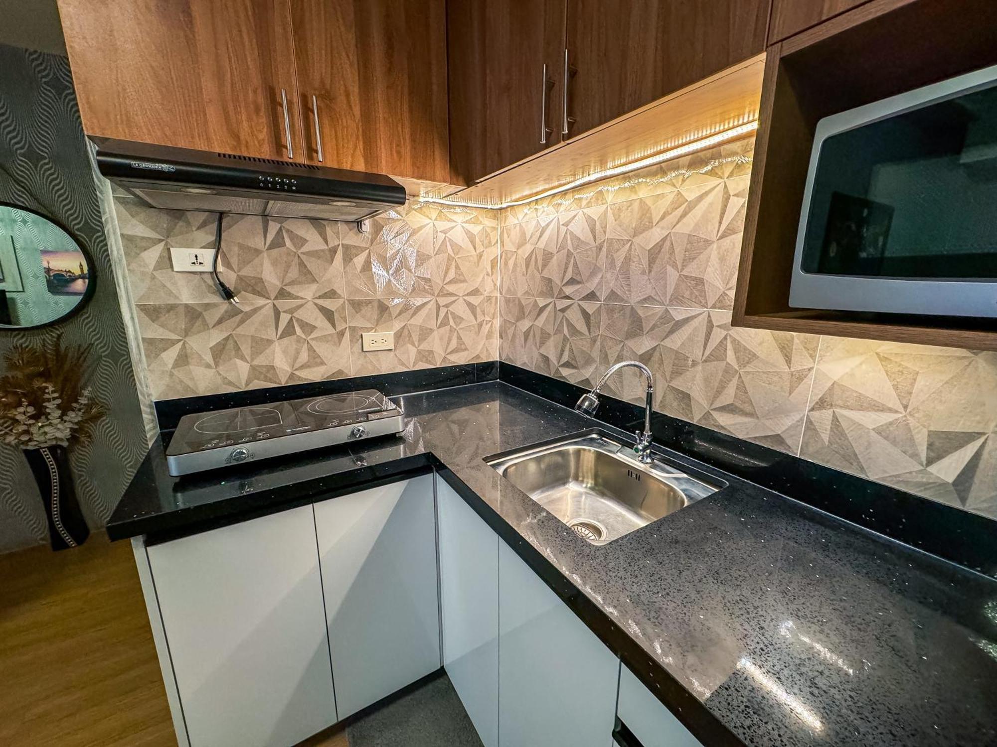 דירות קגיאן דה אורו The Loop 2Br Fully Furnished Corner Unit W Balcony מראה חיצוני תמונה